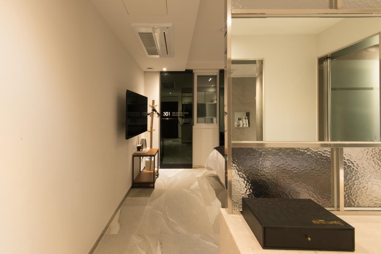 The Empress Hotel Daejeon Quarto foto